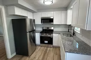 18413 Waterbury Ave, Maple Heights, OH 44137 - Photo 2