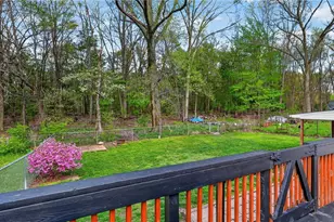 3289 Cricket Dr, Youngstown, OH 44511 - Photo 2