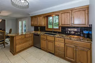 5321 Swepstone St NW, Canton, OH 44708 - Photo 10