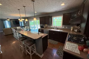 235 Briarwood Dr SE, New Philadelphia, OH 44663 - Photo 14