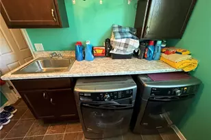 235 Briarwood Dr SE, New Philadelphia, OH 44663 - Photo 24