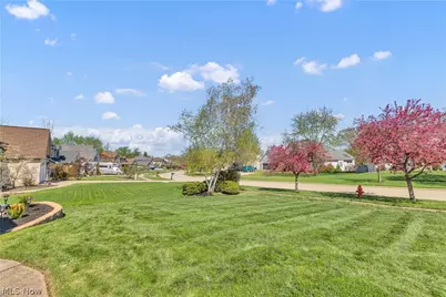 3719 Pheasants Walk, Brunswick, OH 44212 - Photo 2
