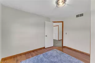 3719 Pheasants Walk, Brunswick, OH 44212 - Photo 16