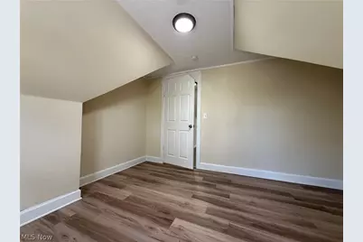 18505 Raymond Street, Maple Heights, OH 44137 - Photo 14