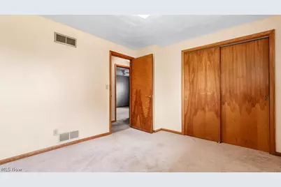 254 Sycamore Street, Duncan Falls, OH 43734 - Photo 18