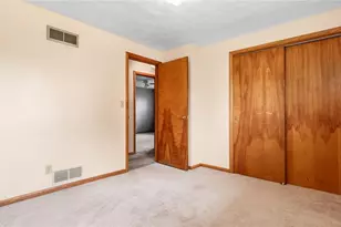 254 Sycamore St, Duncan Falls, OH 43734 - Photo 18