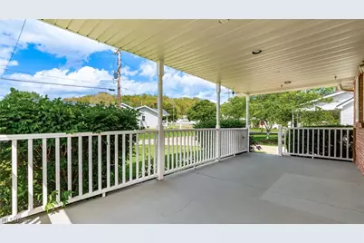 254 Sycamore Street, Duncan Falls, OH 43734 - Photo 4