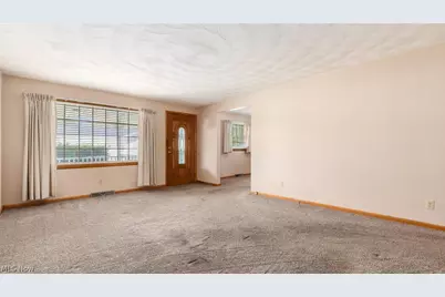 254 Sycamore Street, Duncan Falls, OH 43734 - Photo 6