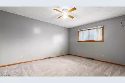 254 Sycamore Street, Duncan Falls, OH 43734 - Photo 16
