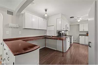 345 Miami Avenue, Elyria, OH 44035 - Photo 2