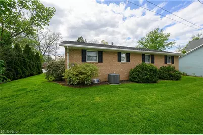 115 E 15th Street, Dover, OH 44622 - Photo 6