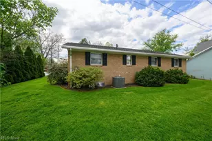 115 E 15th St, Dover, OH 44622 - Photo 6