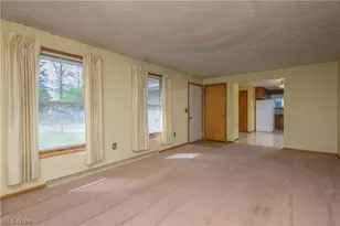 115 E 15th St, Dover, OH 44622 - Photo 8