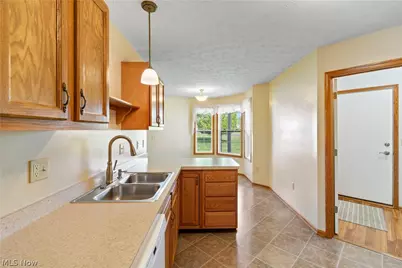 3008 Mount Pleasant Street NW, North Canton, OH 44720 - Photo 12