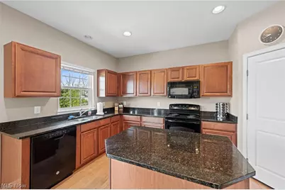 3819 Arcadia Circle, Willoughby, OH 44094 - Photo 2