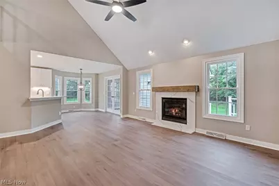90 Lake Pointe Circle, Canfield, OH 44406 - Photo 12