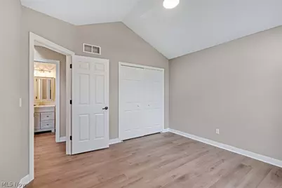 90 Lake Pointe Circle, Canfield, OH 44406 - Photo 32