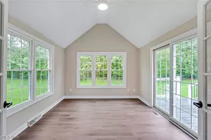 90 Lake Pointe Cir, Canfield, OH 44406 - Photo 16