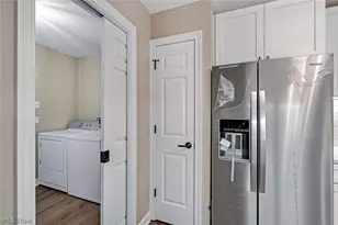 90 Lake Pointe Cir, Canfield, OH 44406 - Photo 24