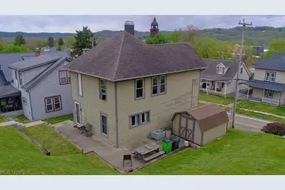 75 N Crawford Street, Millersburg, OH 44654 - Photo 2