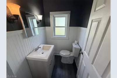347 11th Street, Elyria, OH 44035 - Photo 10