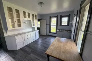 347 11th St, Elyria, OH 44035 - Photo 8