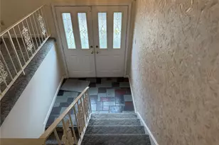 46 Oak Cir, Parkersburg, WV 26101 - Photo 2