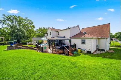 30190 Bonnie View Drive, Wickliffe, OH 44092 - Photo 6
