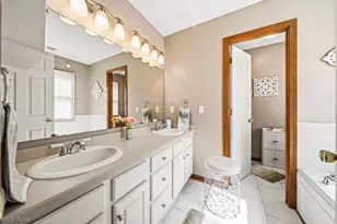 30190 Bonnie View Dr, Wickliffe, OH 44092 - Photo 22