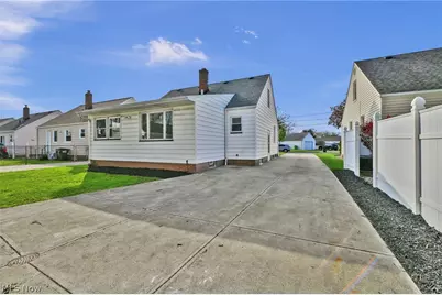 612 North Street, Brooklyn Heights, OH 44131 - Photo 6