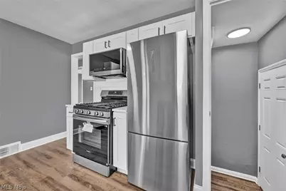 612 North Street, Brooklyn Heights, OH 44131 - Photo 14