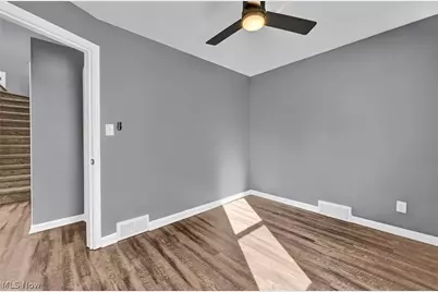 612 North Street, Brooklyn Heights, OH 44131 - Photo 20