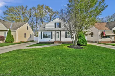 612 North Street, Brooklyn Heights, OH 44131 - Photo 2