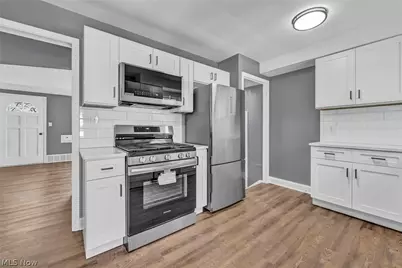 612 North Street, Brooklyn Heights, OH 44131 - Photo 12