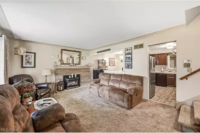 3441 Bentwillow Lane, Youngstown, OH 44511 - Photo 6