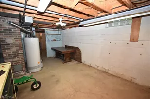 24354 S Oxford Oval, North Olmsted, OH 44070 - Photo 32
