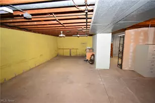 24354 S Oxford Oval, North Olmsted, OH 44070 - Photo 28
