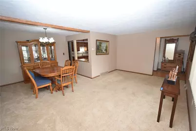 24354 S Oxford Oval, North Olmsted, OH 44070 - Photo 8