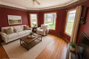 29734 Euclid Ave, Wickliffe, OH 44092 - Photo 2