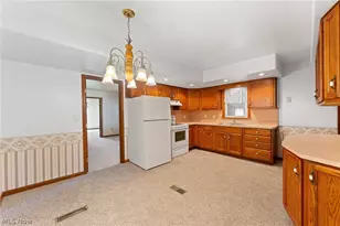 1513 Meadowbrook Ave, Poland, OH 44514 - Photo 4