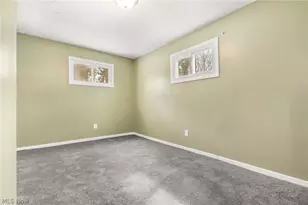 405 Baldwin Rd, Akron, OH 44312 - Photo 18