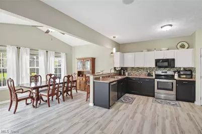 38479 Foxglen Avenue, Avon, OH 44011 - Photo 18