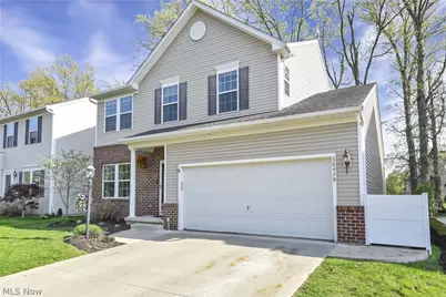 38479 Foxglen Avenue, Avon, OH 44011 - Photo 2