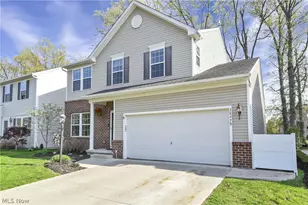 38479 Foxglen Ave, Avon, OH 44011 - Photo 2