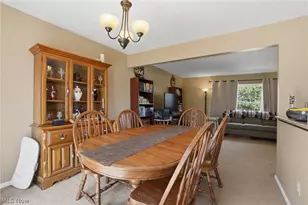 1876 Laurel Dr, Twinsburg, OH 44087 - Photo 8