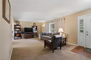 1876 Laurel Dr, Twinsburg, OH 44087 - Photo 2