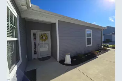 413 Deer Crossing, Elyria, OH 44035 - Photo 2