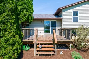 254 E Congress St, Polk, OH 44866 - Photo 8
