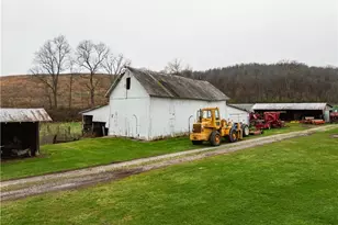 19114 Licking Valley Rd, Frazeysburg, OH 43830 - Photo 8