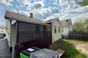 22553 Ivan Ave, Euclid, OH 44123 - Photo 2